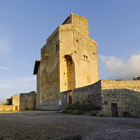 Logis Les Hospitaliers Hotel