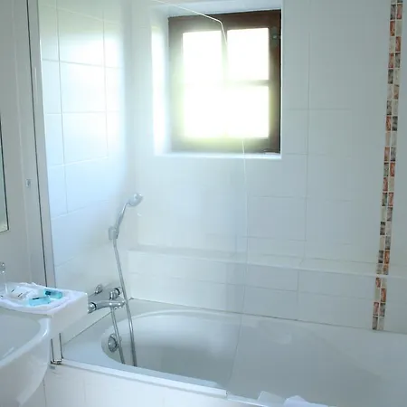 Logis Les Hospitaliers Hotel