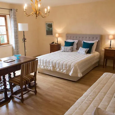 Logis Les Hospitaliers Hotel