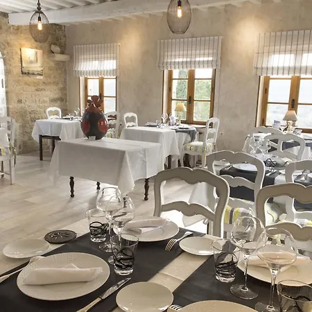 Logis Les Hospitaliers Hotel Le Poët-Laval