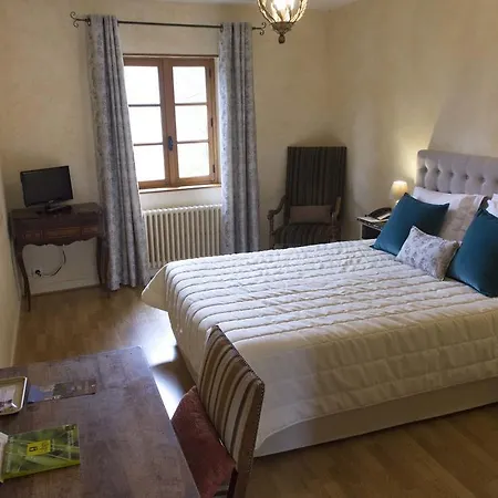 Logis Les Hospitaliers Hotel 3*