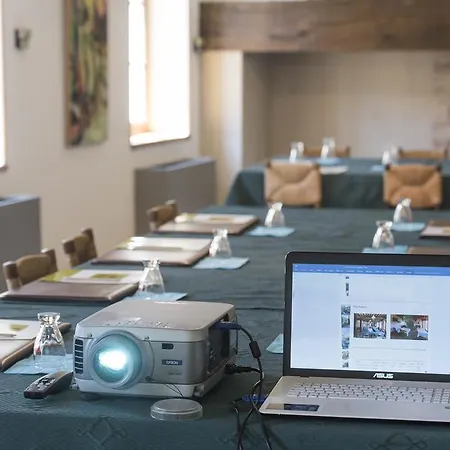Hotel Logis Les Hospitaliers